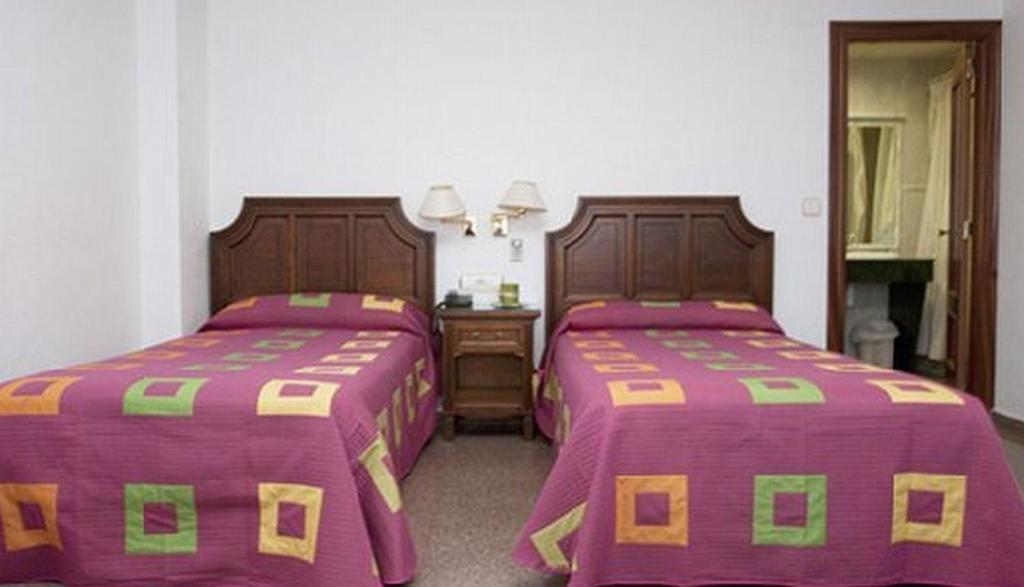 Hotel Avenida Yecla Habitación foto